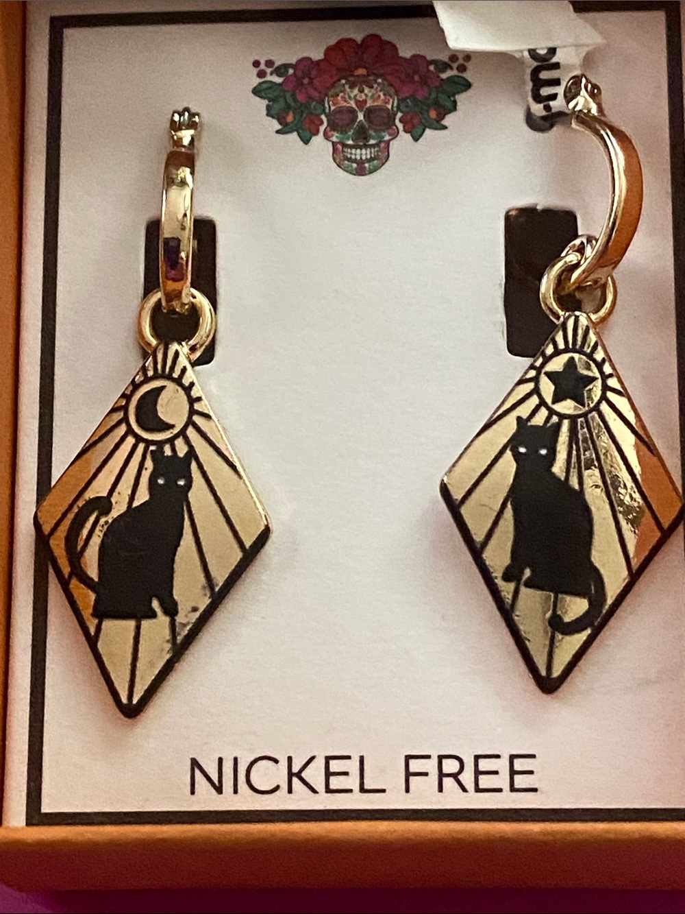 BLACK CAT GOLD EARRINGS Leverback Lever Back NIB Halloween